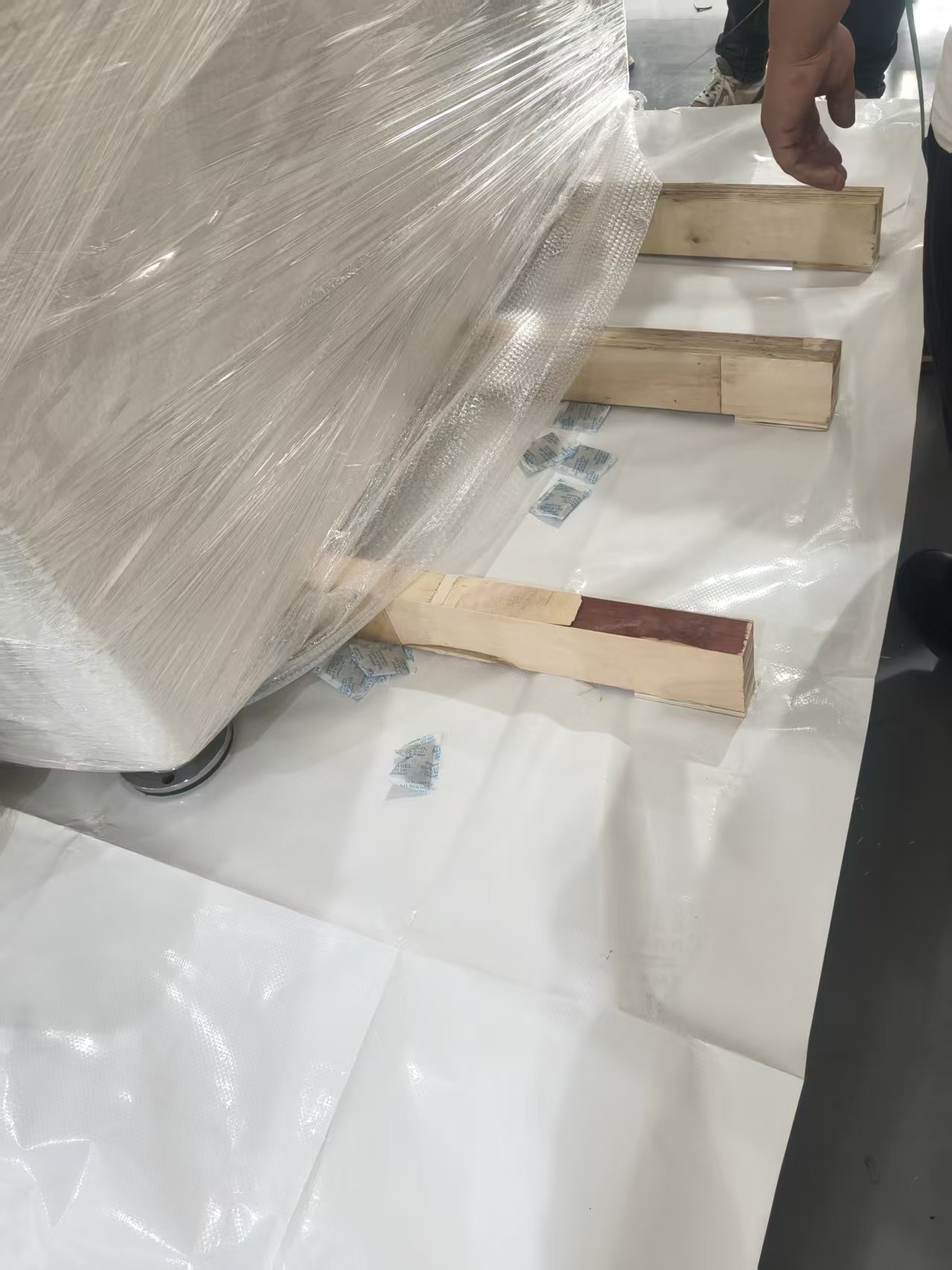 设备木箱打包